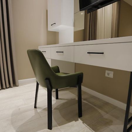 Admiral Hotel Elbasan Zimmer foto