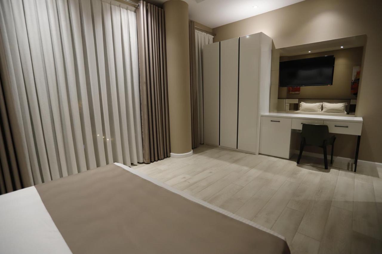 Admiral Hotel Elbasan Zimmer foto