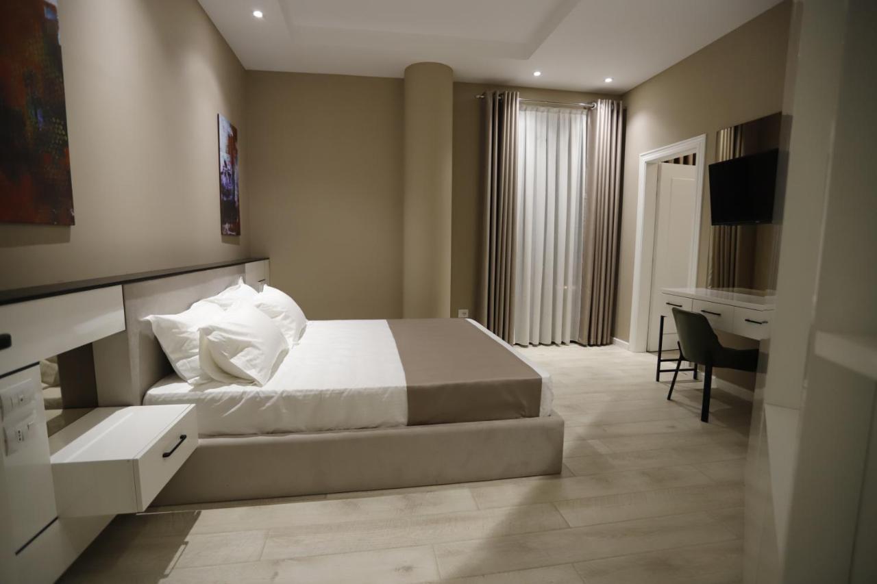 Admiral Hotel Elbasan Zimmer foto