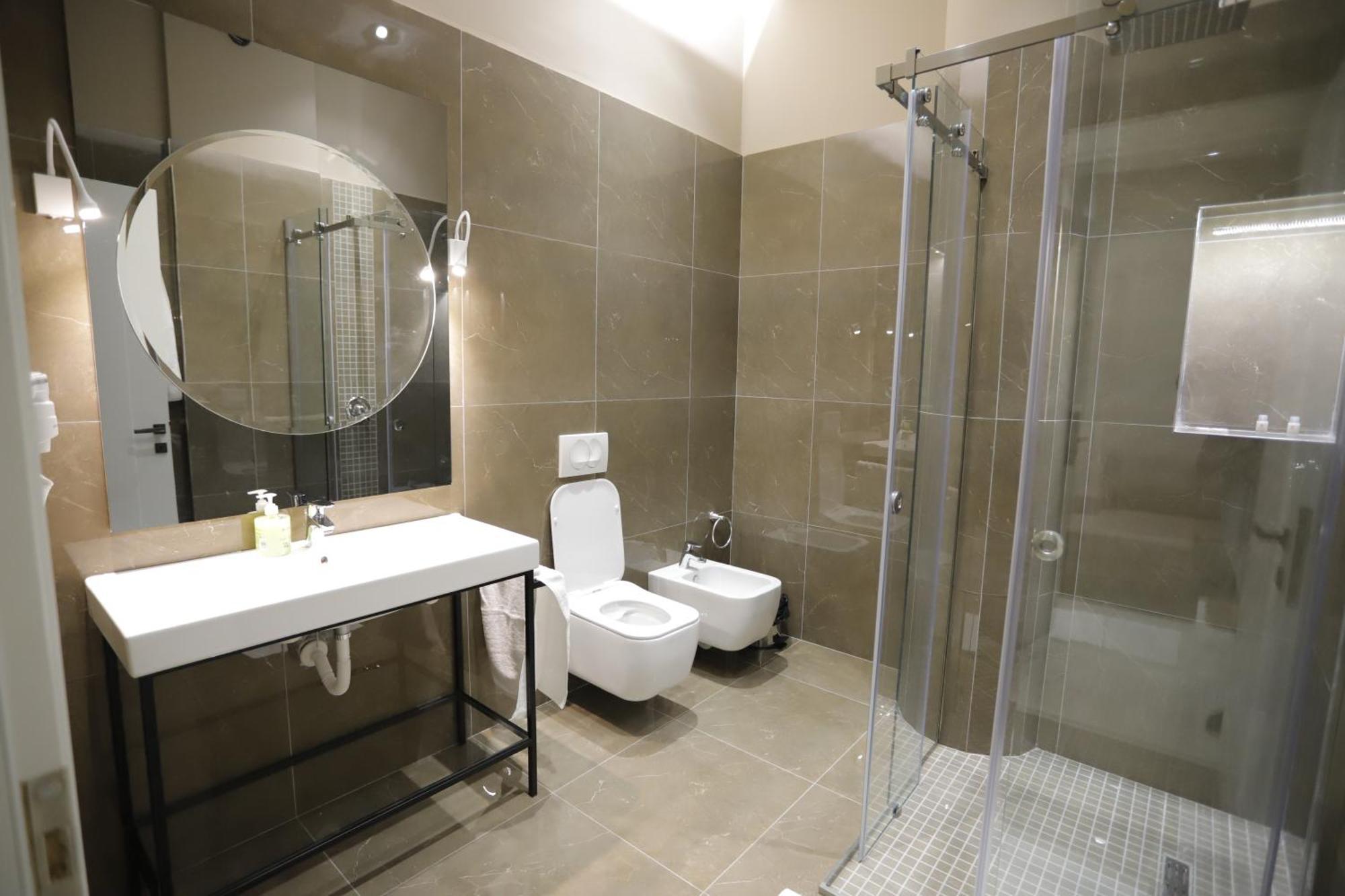 Admiral Hotel Elbasan Zimmer foto