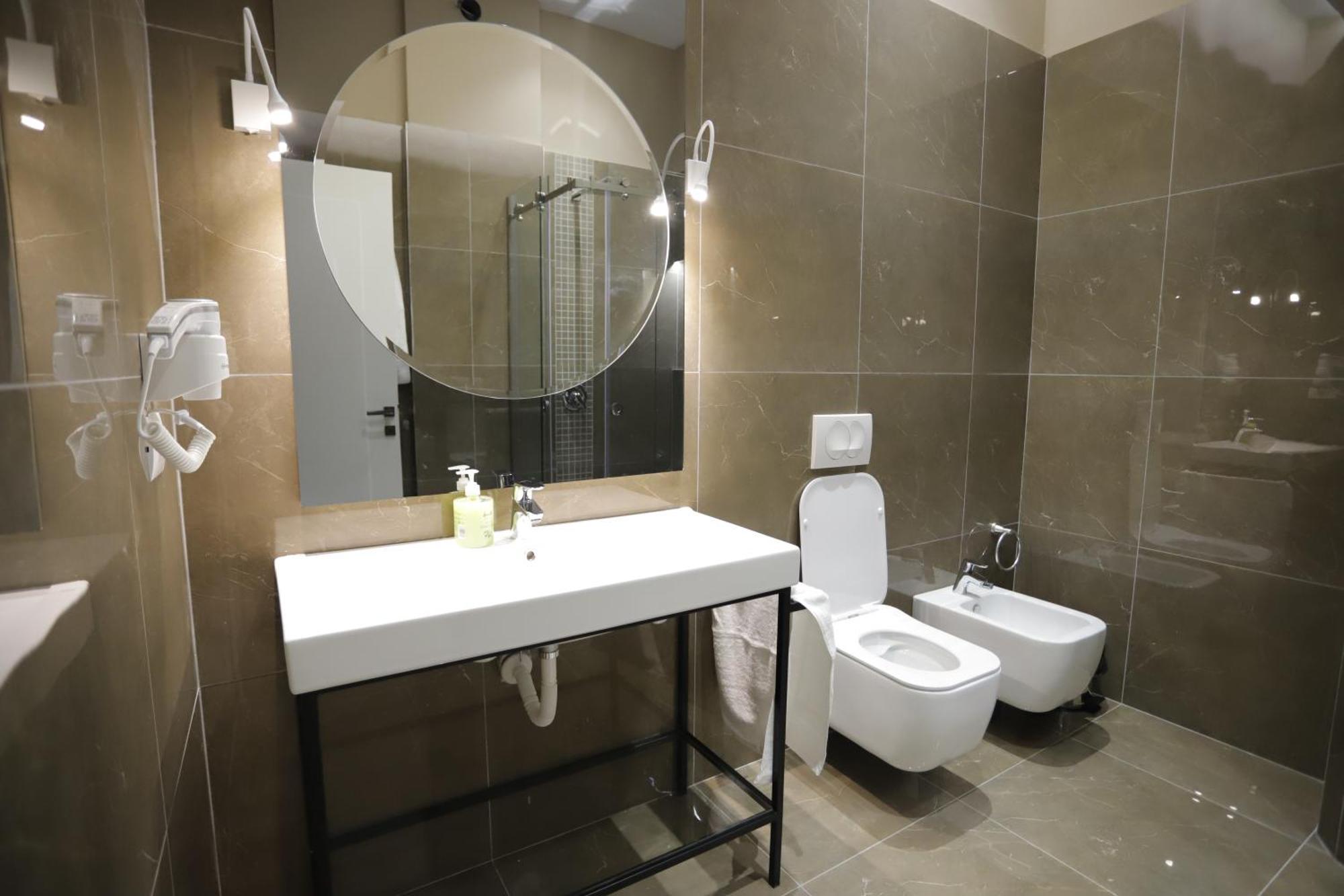 Admiral Hotel Elbasan Zimmer foto